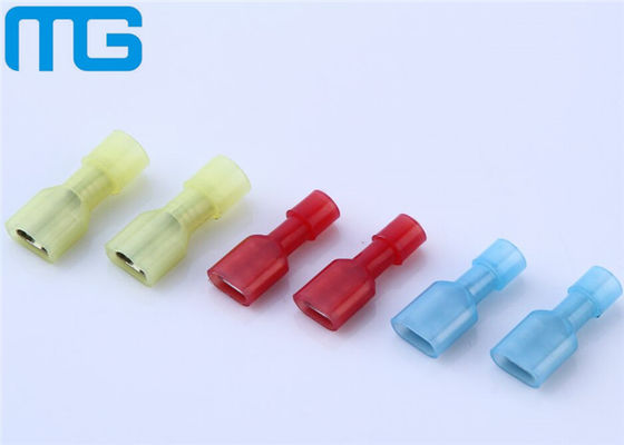Çin Insulated female nylon disconnector with  brass-plated Tin, available in various colors CE certificate Tedarikçi